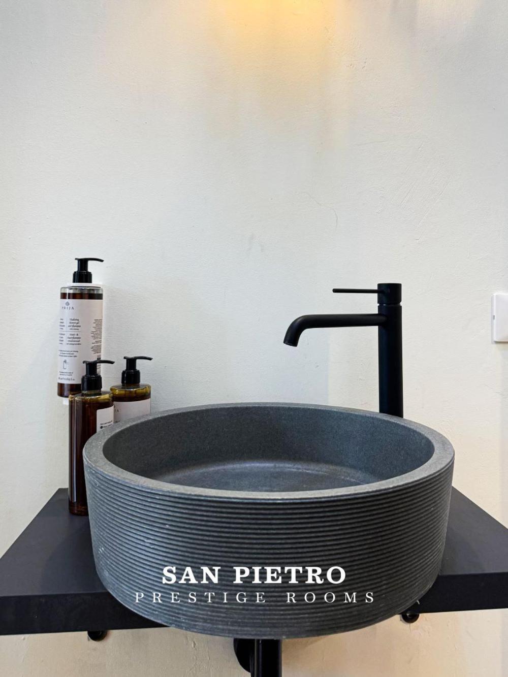 San Pietro Prestige Rooms Řím Exteriér fotografie